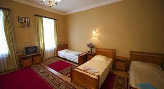 Гостиница Иерусалимская Лукино Односпальная кровать в общем номере с 4 кроватями-3